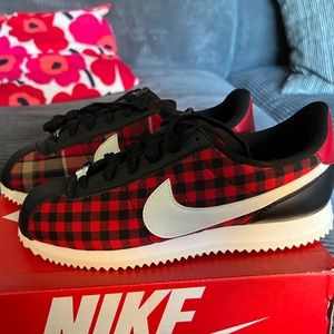 Nike Cortez Buffalo Plaid Size 5.5Y